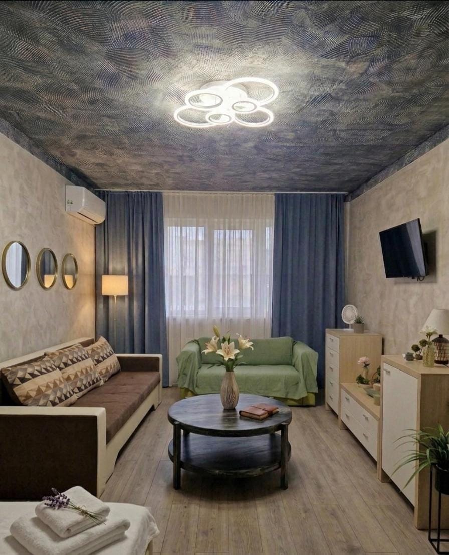 Old City Cafe Apartment in Romania