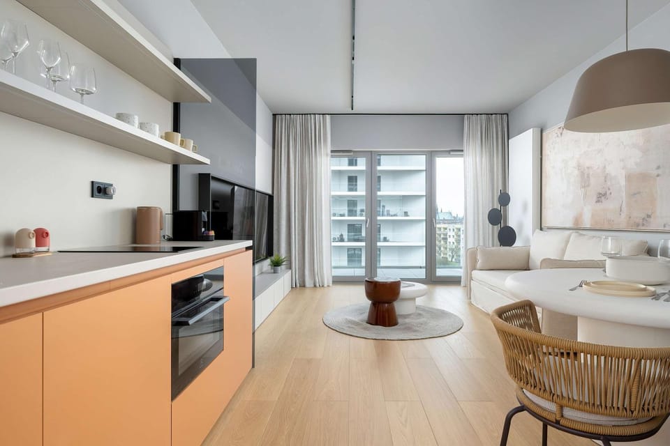 Kitchen or kitchenette, Dining area, dishwasher, pet friendly, stove