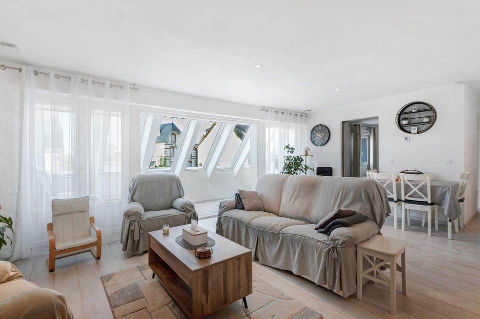 Property building, Living room