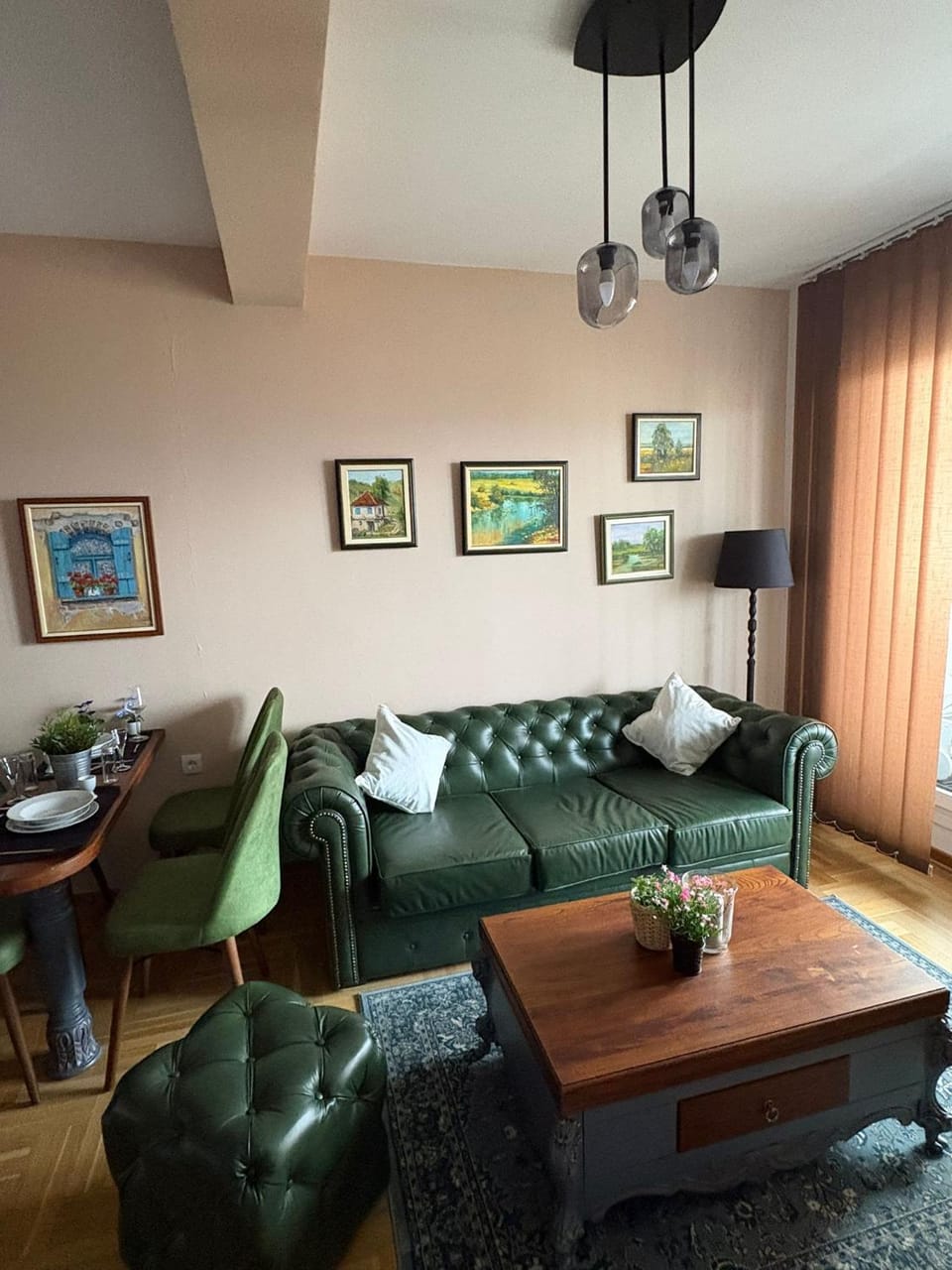 Seating area