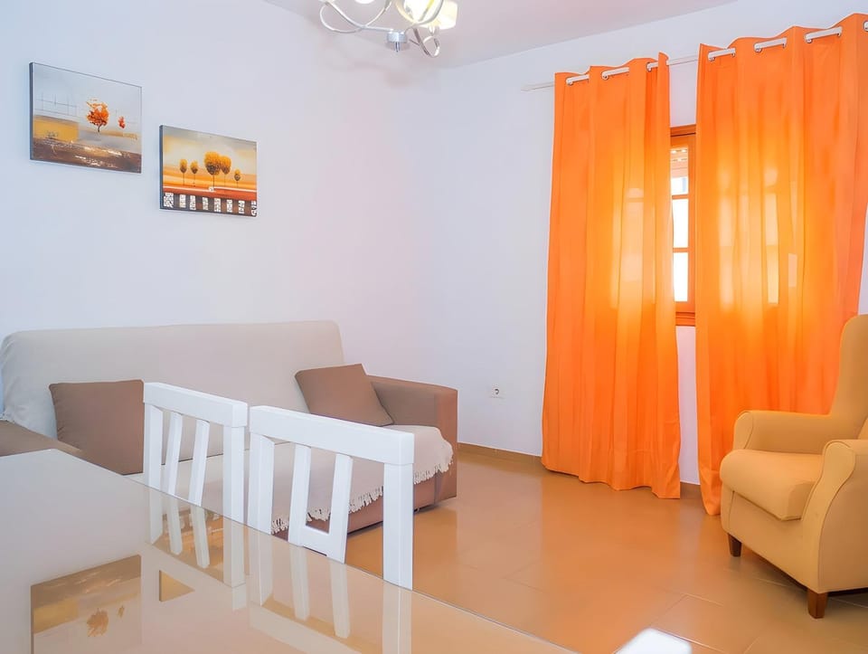 Exclusivo Apartamento con Balcones Aire acondicionado Garaje Wifi solo se aceptan familias y parejas Apartment in Conil de la Frontera