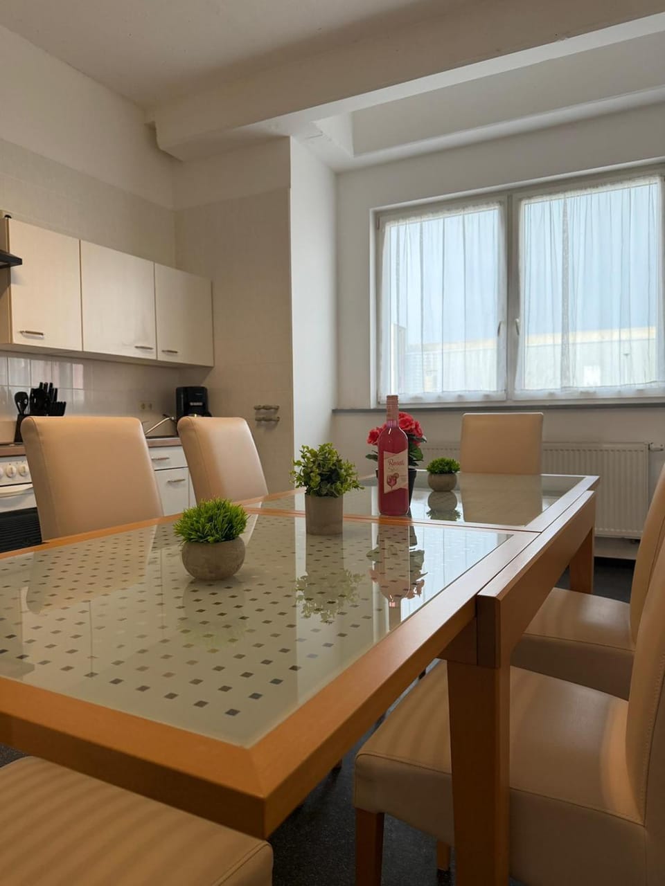 Möbilierte Zimmer Monteure mit Küche, Bad, Leipzig Südwest Apartment in Leipzig
