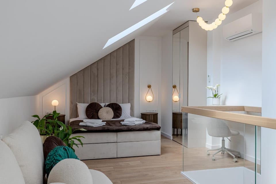 Kitchen or kitchenette, Living room, Bedroom