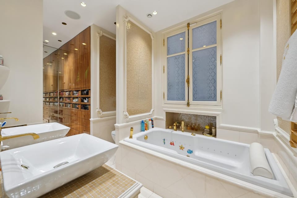Appartement avec balcon, proche trocadero Apartment in Paris