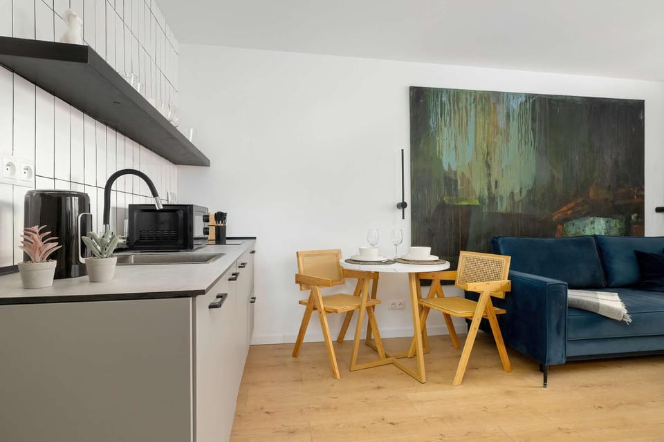 Coffee/tea facilities, Kitchen or kitchenette, Seating area, pet friendly, stove