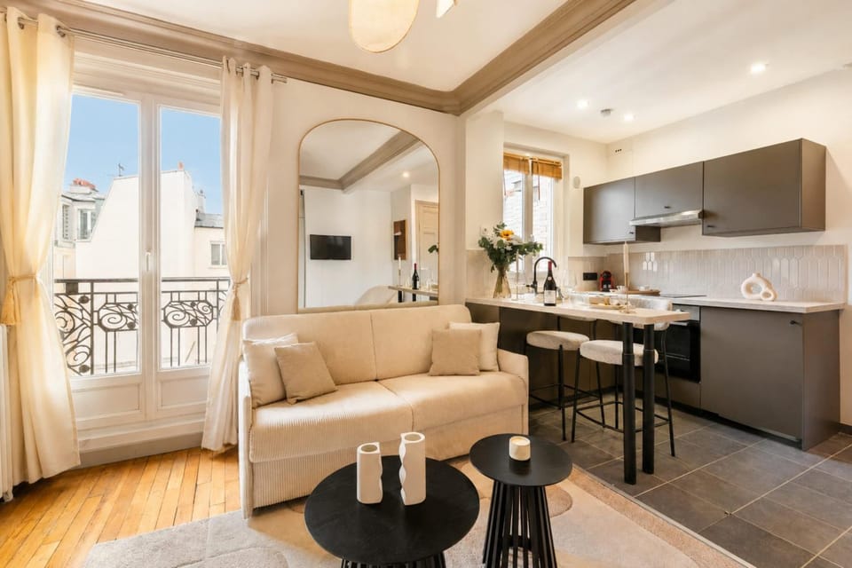 Kitchen or kitchenette, Living room, Seating area, Dining area, heating, stove