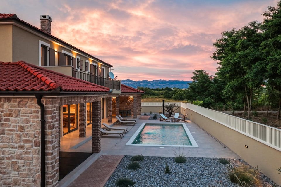Property building, Day, Natural landscape, Garden view, Pool view, Swimming pool