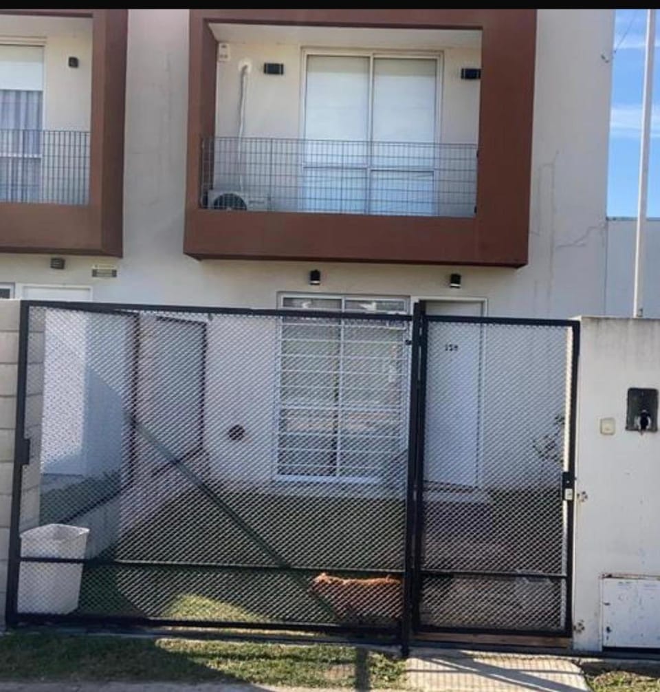 Beautiful fully-equipped duplex Apartment in Ezeiza