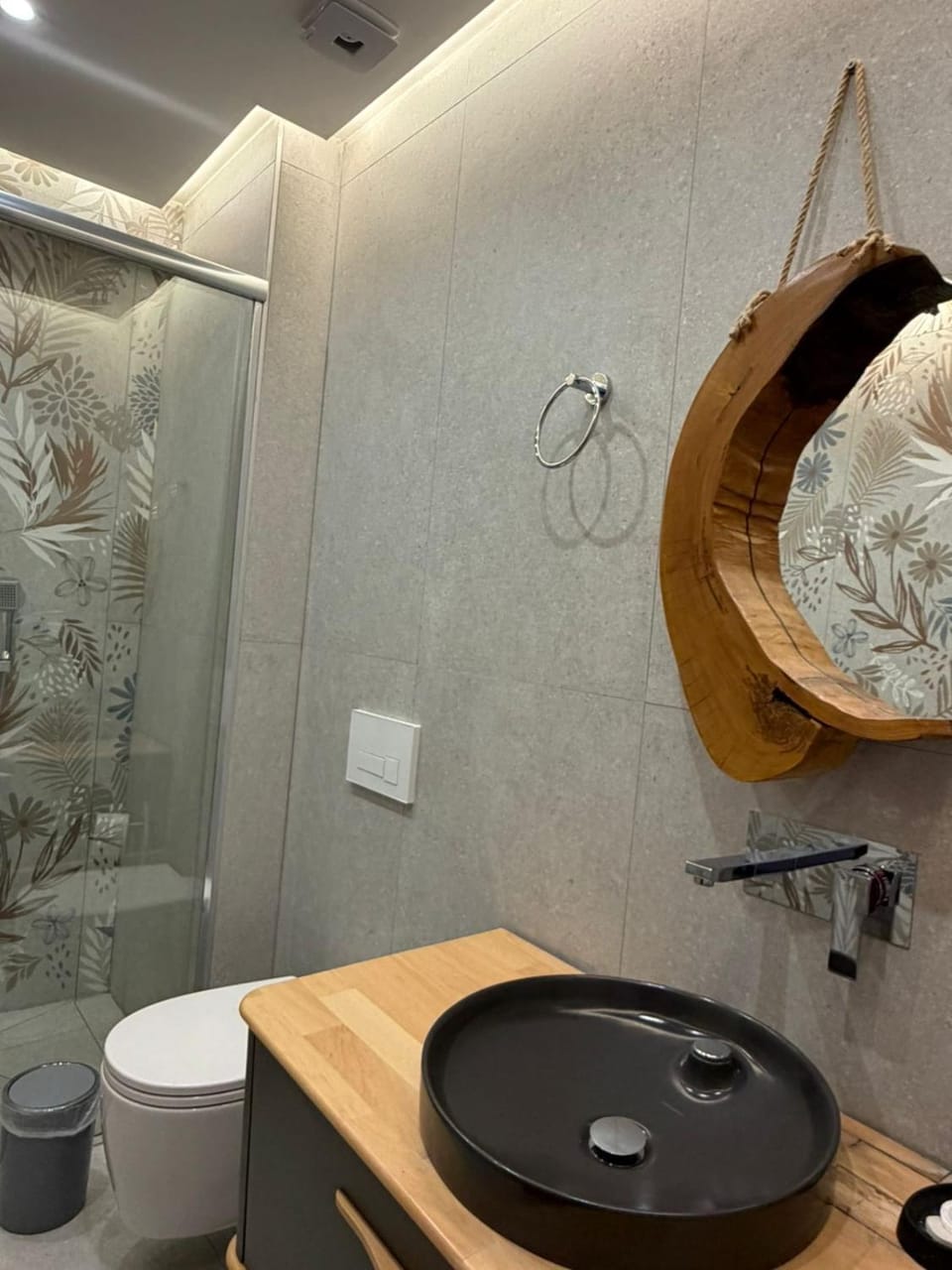 Golden Villa Hotel in Montenegro