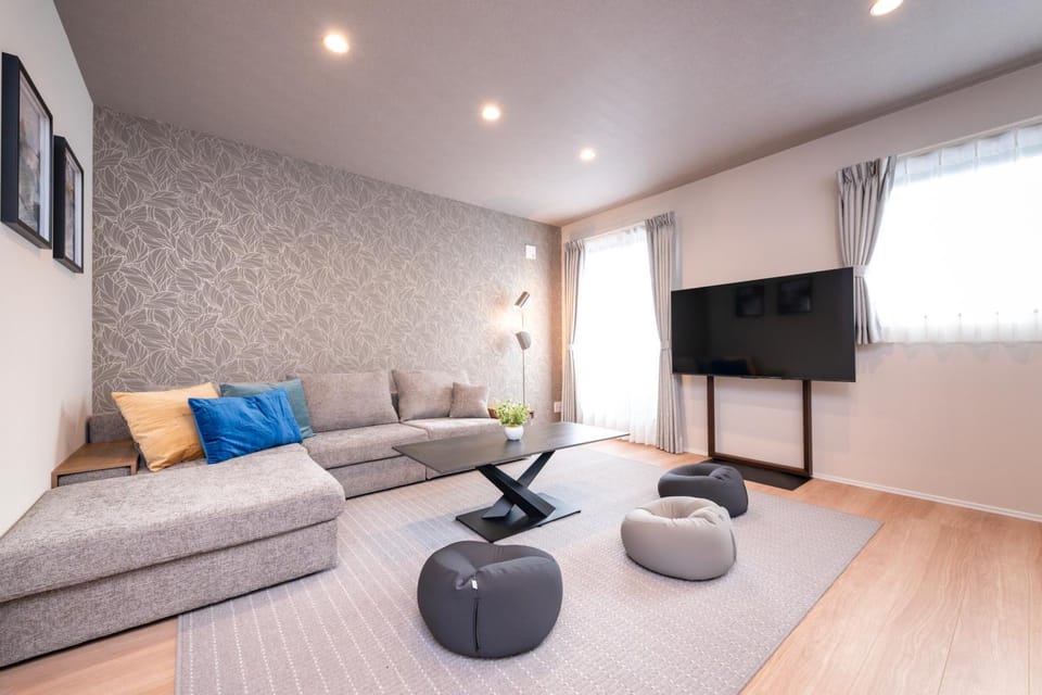 TV and multimedia, Living room, Seating area