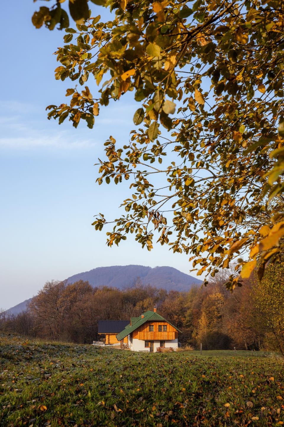 Property building, Day, Natural landscape, Mountain view