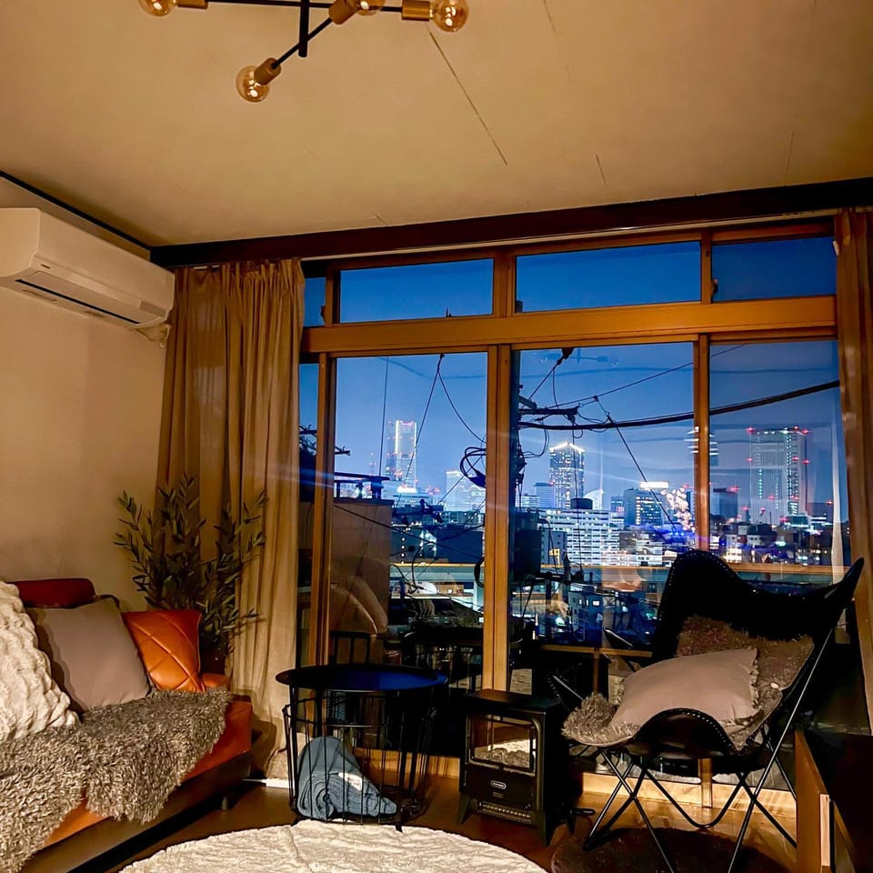 View (from property/room), City view, Landmark view