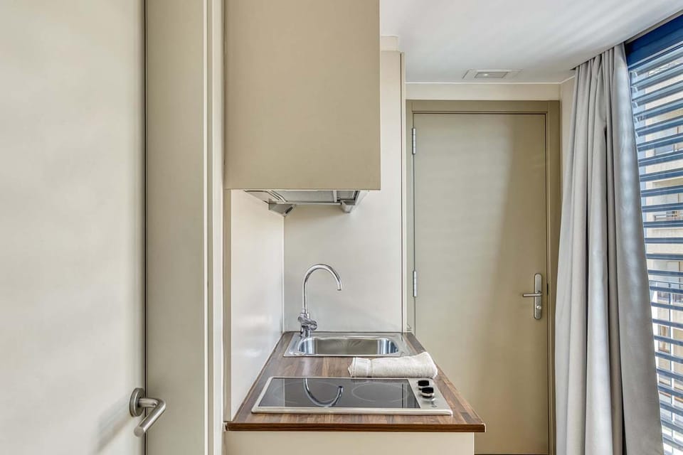 Aparthotel 1904 Apartment hotel in Figueres