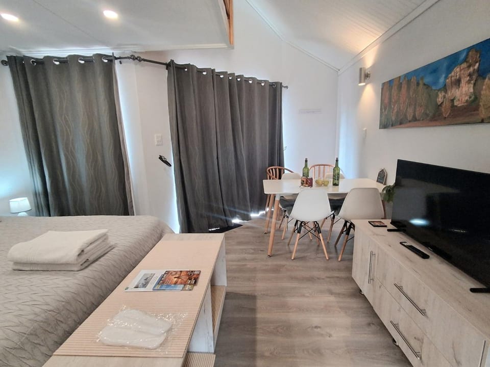 Applewood Guesthouse Clarens Apartment in South Africa