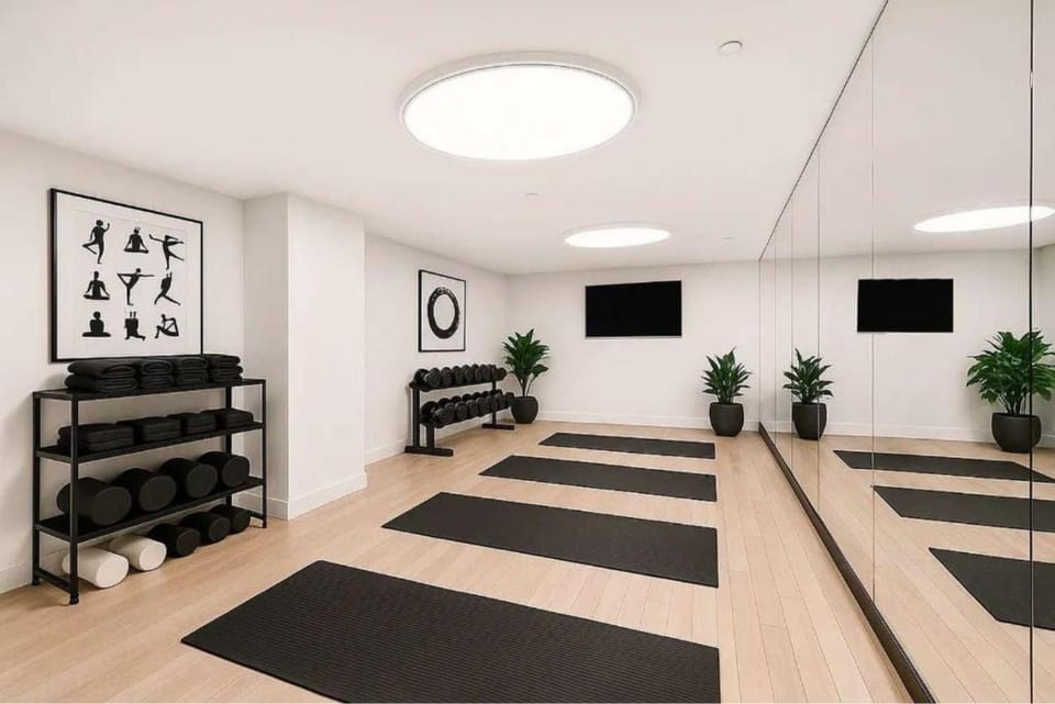 Communal lounge/ TV room