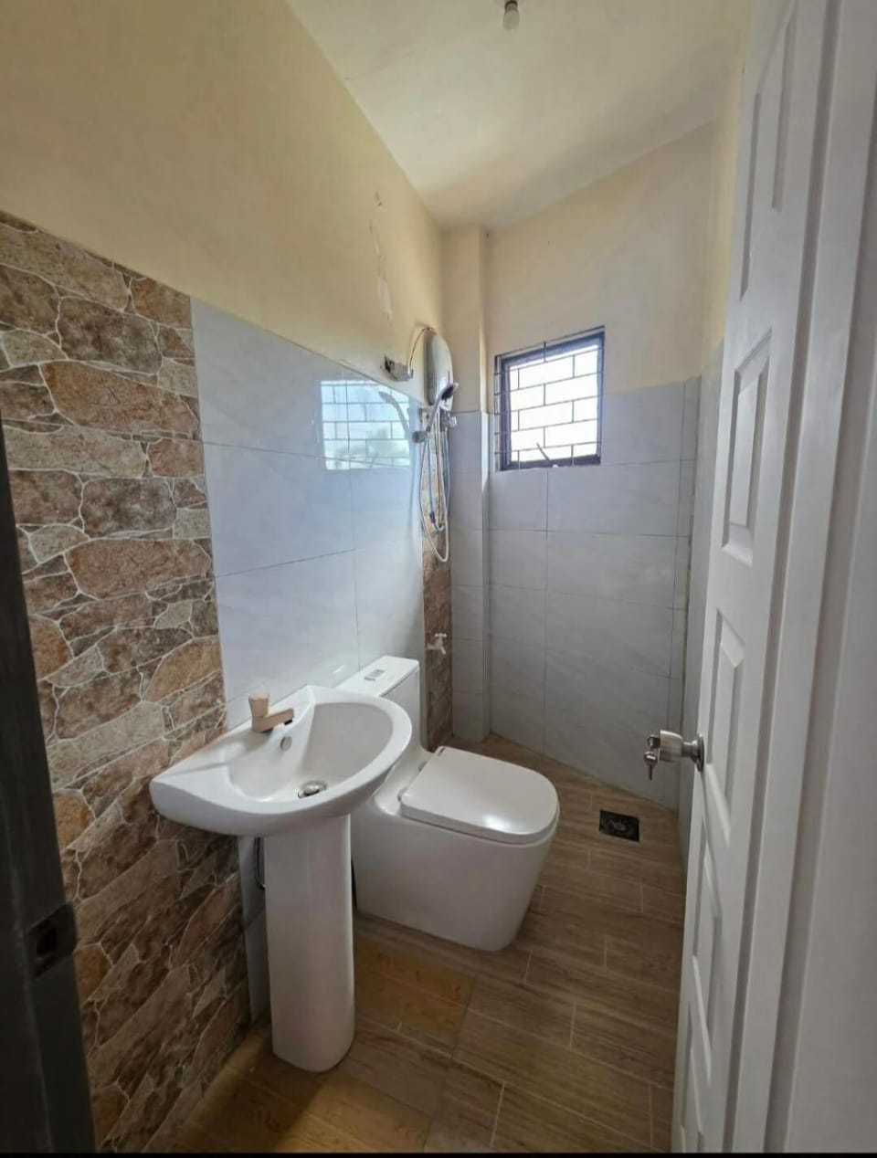 Rweydz Guest Inn Dorm Apartment in Tagbilaran City