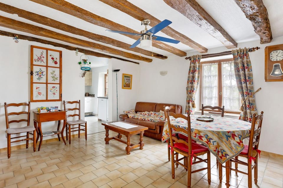 Gîte La Salamandre House in Centre-Val de Loire