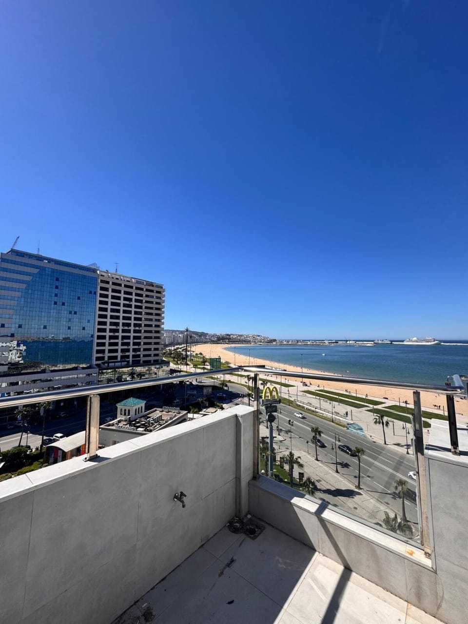 Apparently spacious with a full sea view 101 Apartment in Tangier