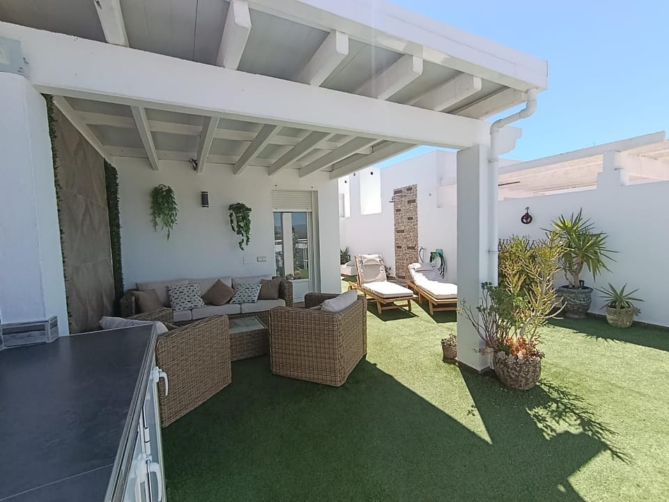 Day, Balcony/Terrace, sunbed
