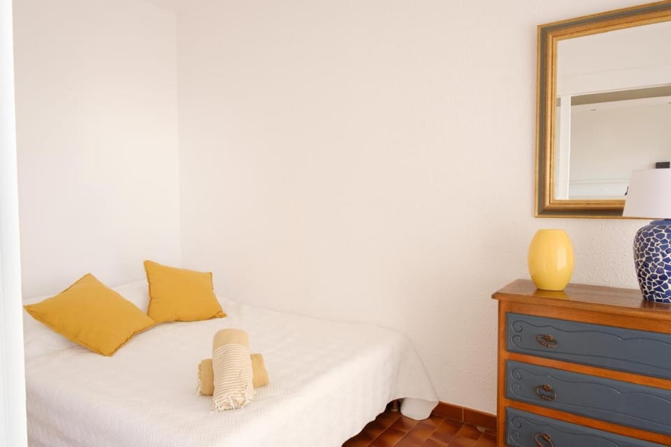 Apt in Sainte-Maxime swimming pool and tennis Chalet in Sainte-Maxime