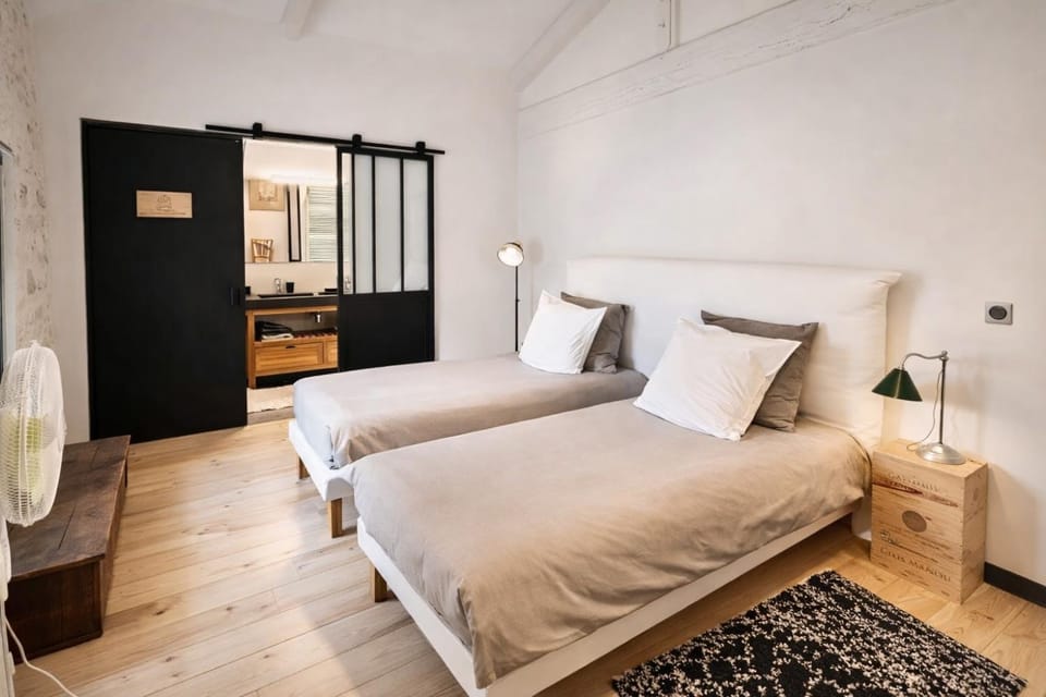 La tour Blanche Bed and Breakfast in Nouvelle-Aquitaine