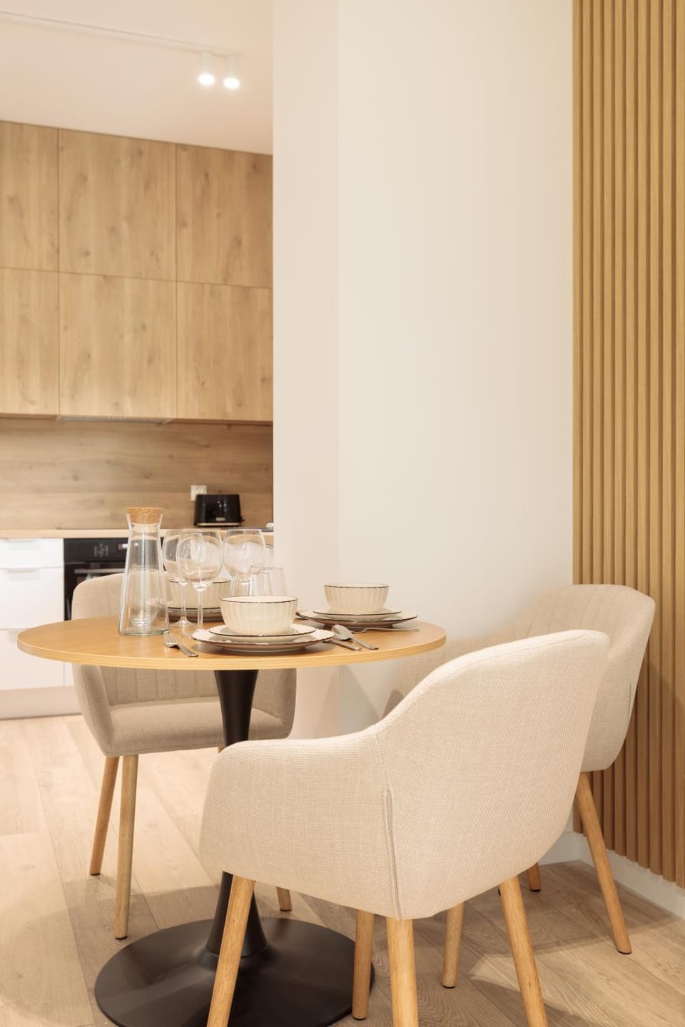 Sky Garden apartament z prywatnym ogrodem i tarasem, oddzielna sypialnia, pokój dzienny z aneksem kuchennym, Blisko plaży Apartment in Miedzyzdroje