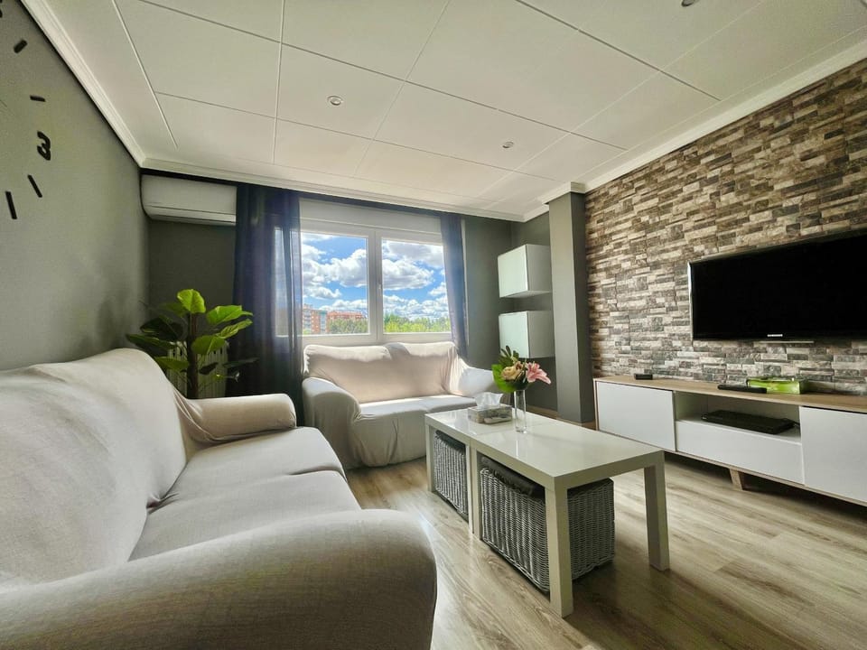 Communal lounge/ TV room, Living room
