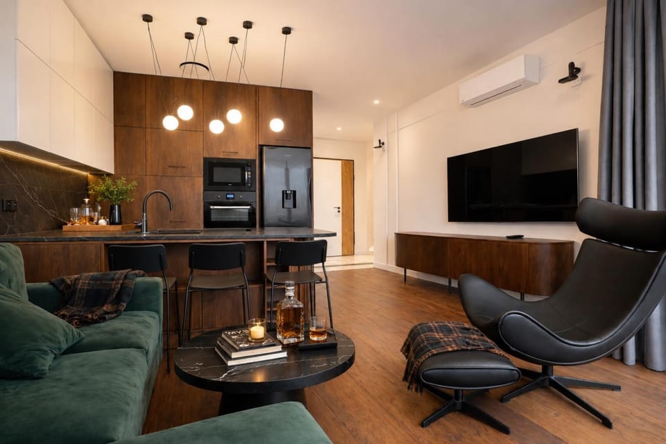 TV and multimedia, Kitchen or kitchenette, Seating area, Dining area