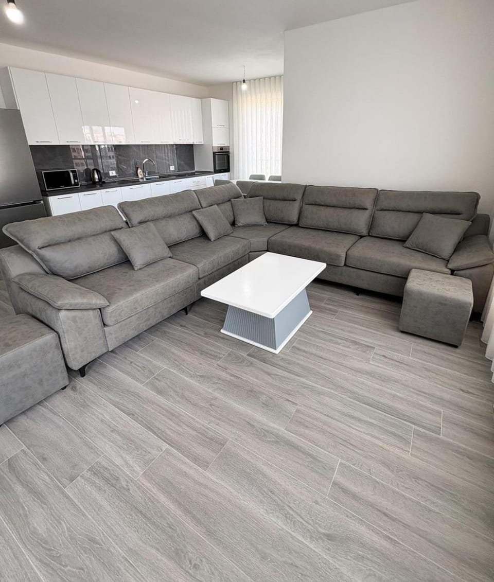 Kitchen or kitchenette, Living room, Seating area