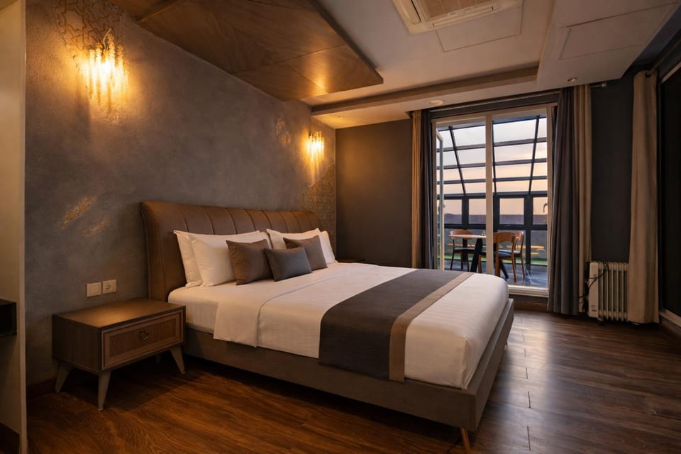 Bed, View (from property/room), Photo of the whole room, Bedroom