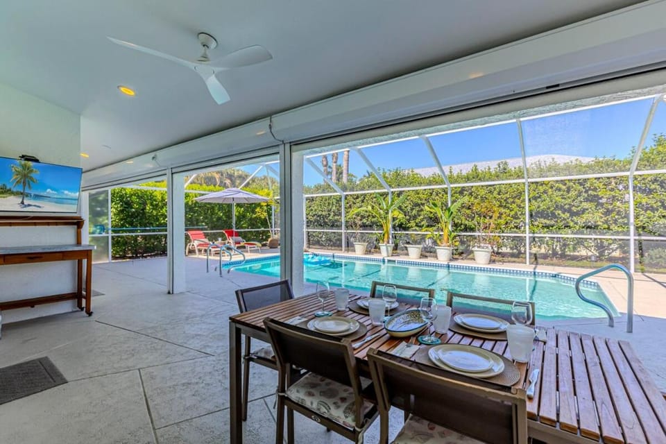 Swimming pool, Swimming pool, Swimming pool