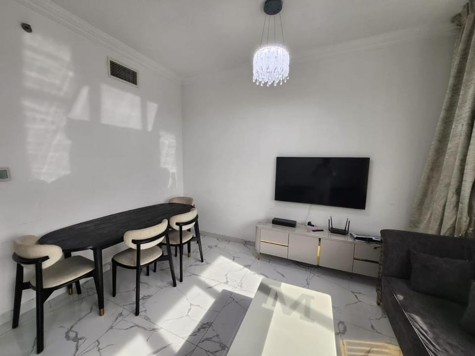 Modern 1BHK in Oasis Tower Pool, Gym, Parking Apartment in Ajman