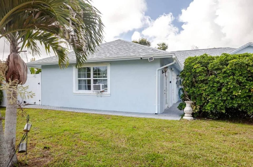Private Studio Apartment in Vero Beach Florida Apartment in Indian River