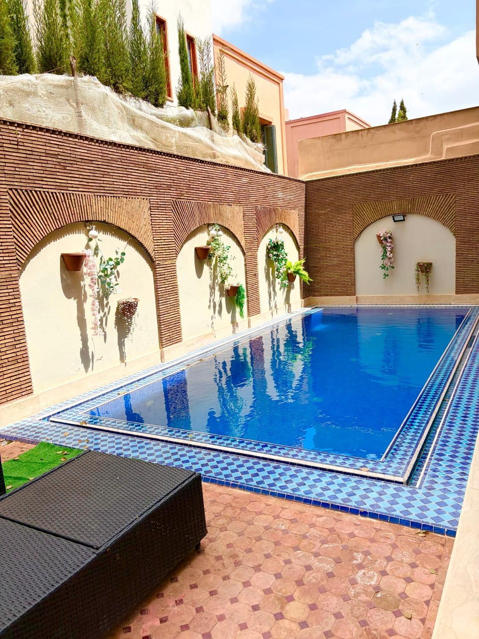 Swimming pool