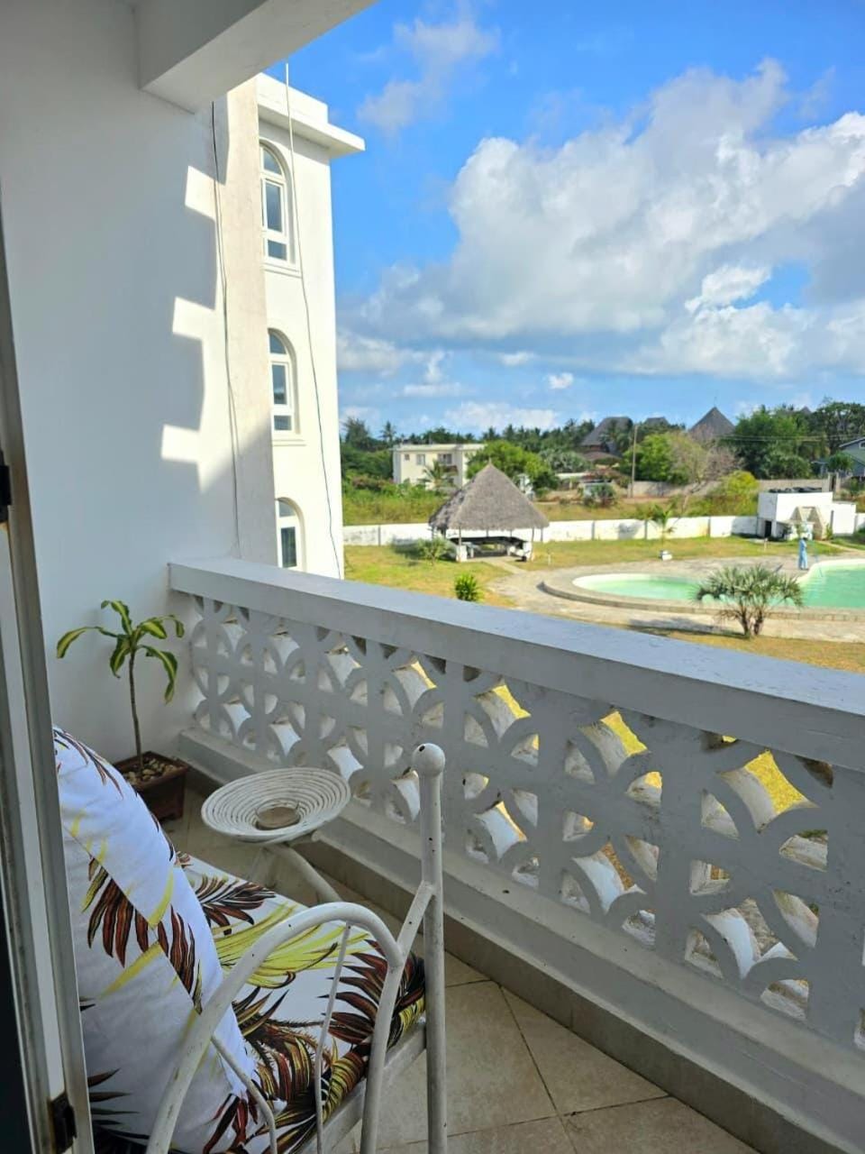 Balcony/Terrace, Swimming pool