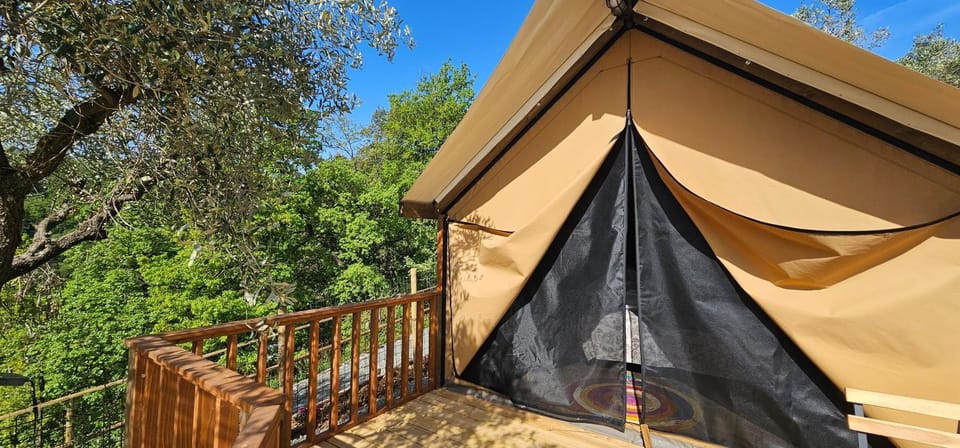 Casa Novena glamping tra gli uliveti Luxury tent in La Spezia