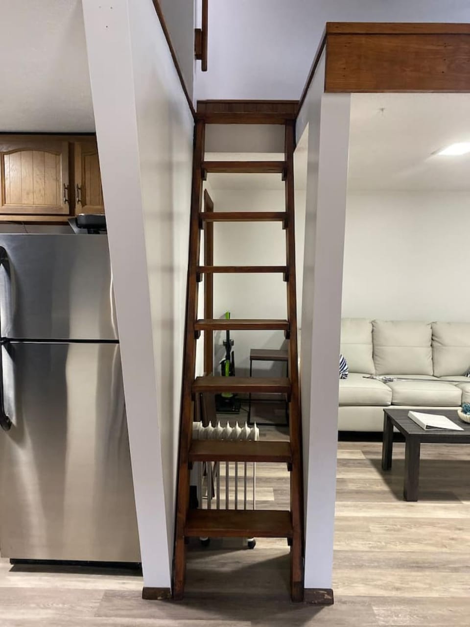 Riverfront - Cozy Loft Cottage House in Zanesville