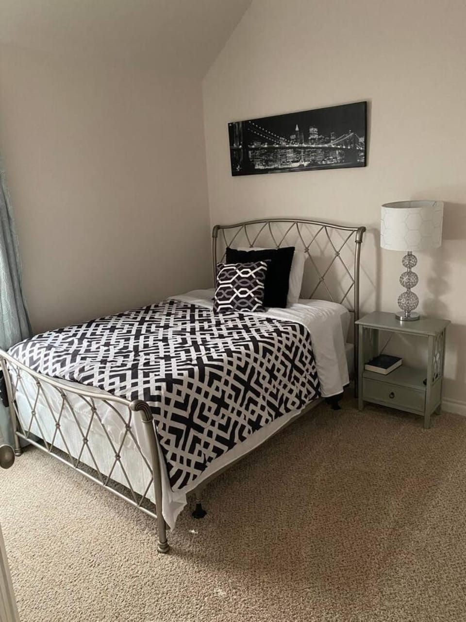 Cozy 3 Bed Home in Gated Community House in Oklahoma City