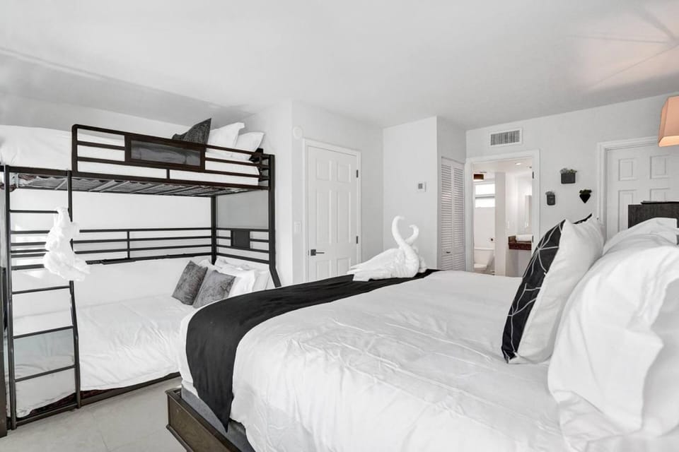 bunk bed
