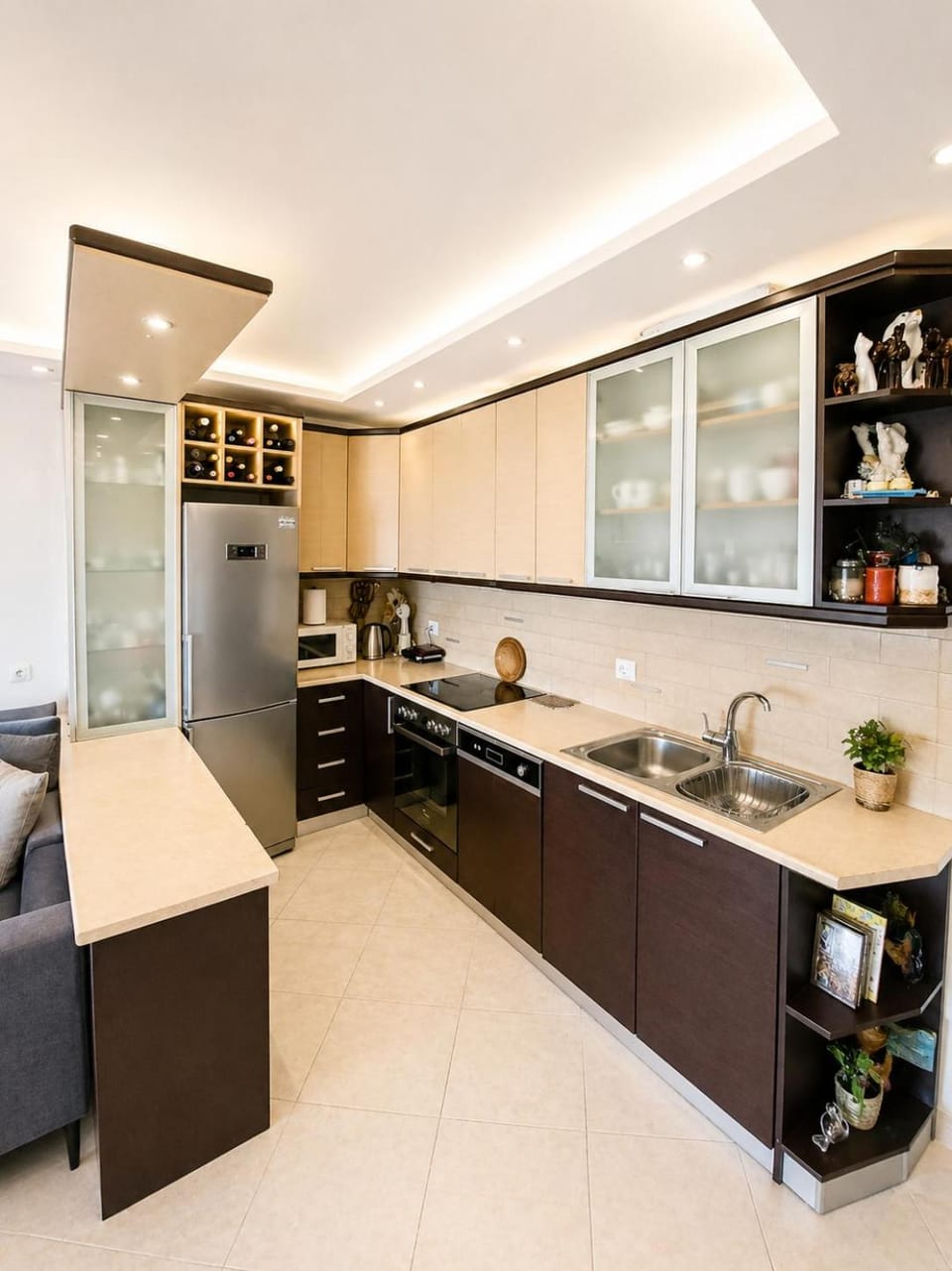 Kitchen or kitchenette, Dining area, dishwasher, oven, stove