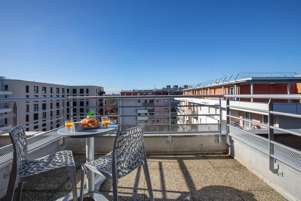 Patio, View (from property/room), Balcony/Terrace