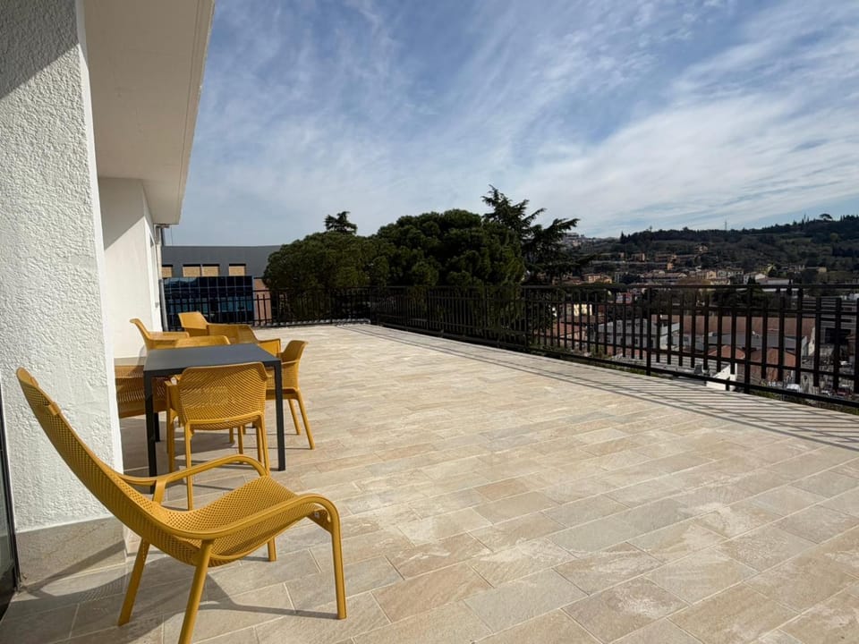 Balcony/Terrace, City view