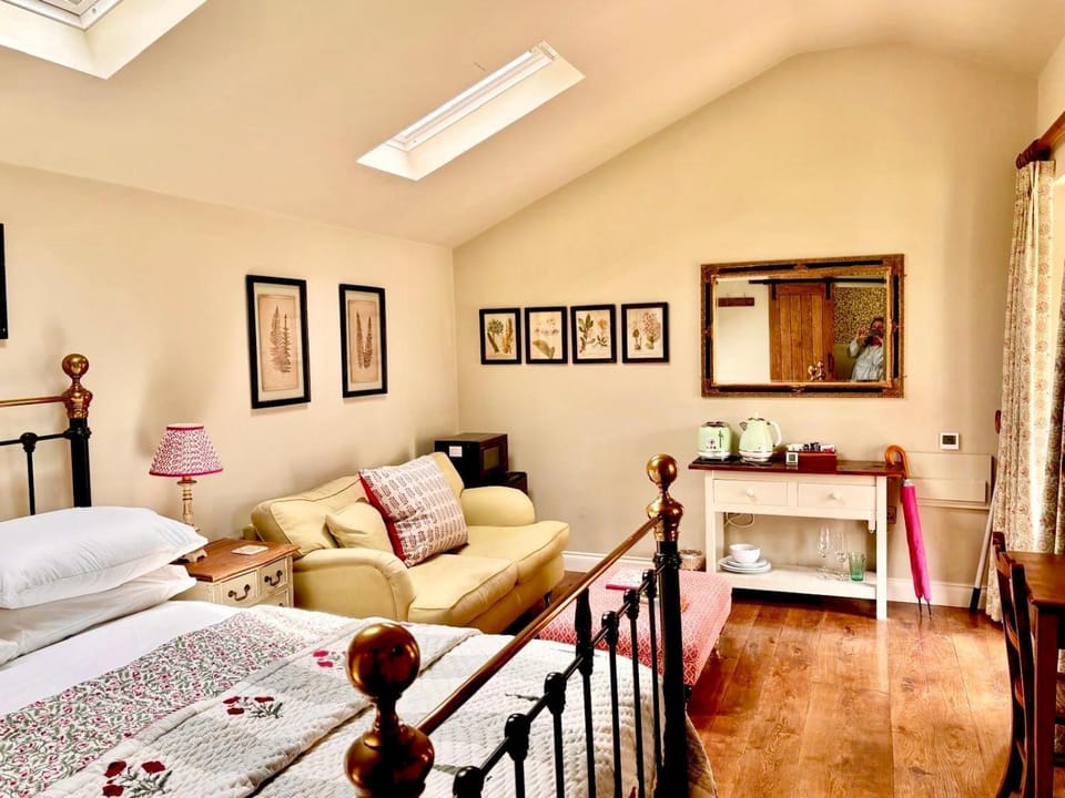 Garden Lodge Nature lodge in East Dorset District