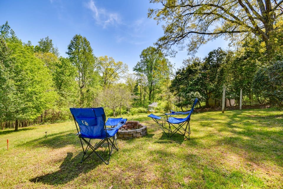 Near Horse Shows and Events! Blissful Tryon Cottage House in Tryon