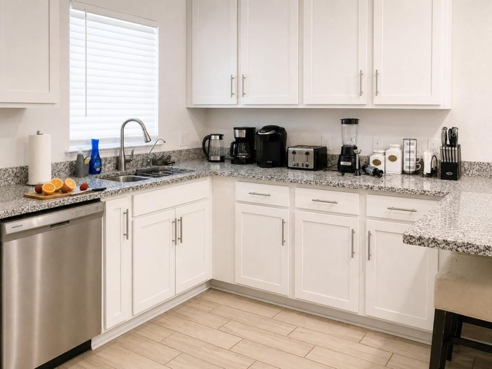 Coffee/tea facilities, Kitchen or kitchenette, dishwasher, pet friendly, stove, toaster