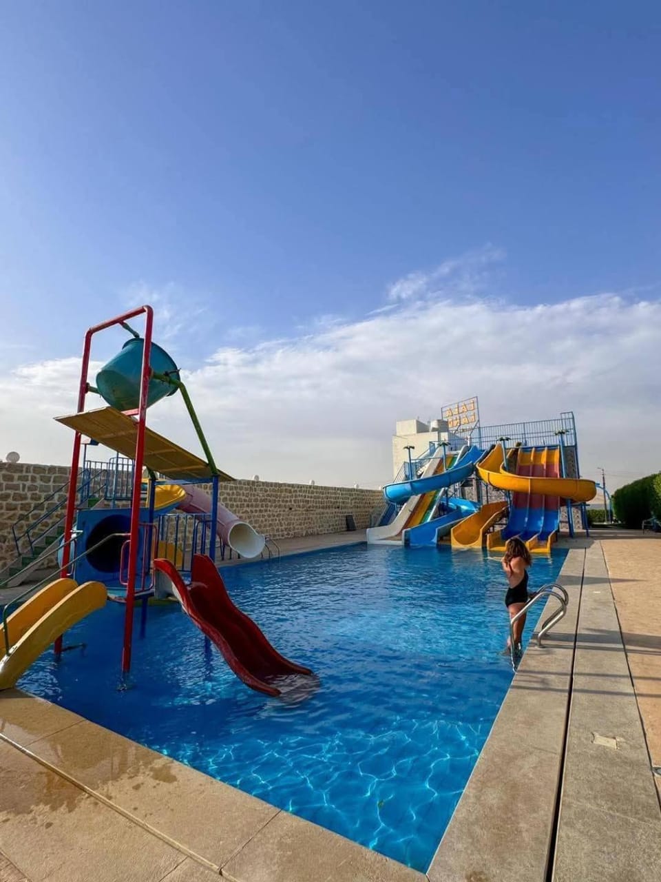 Swimming pool