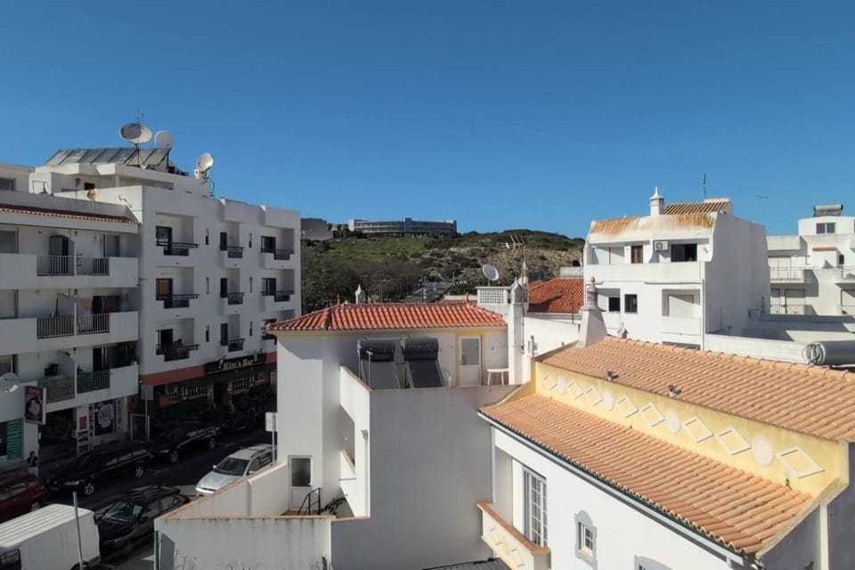 2D Stunning views over Albufeira Apartment in Guia