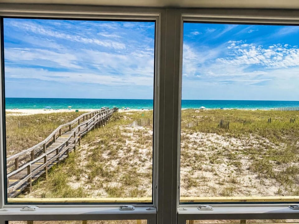 Perdido Key Beachfront 4BR Sleeps 12 Steps to the Beach Sweeping Gulf View House in Ono Island