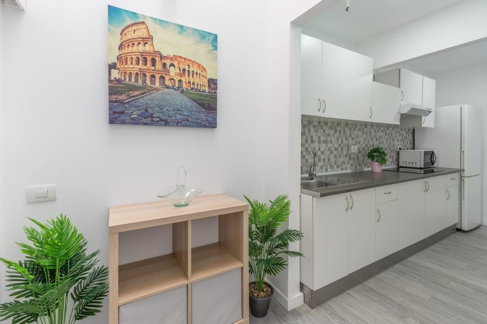 Kitchen or kitchenette, Living room