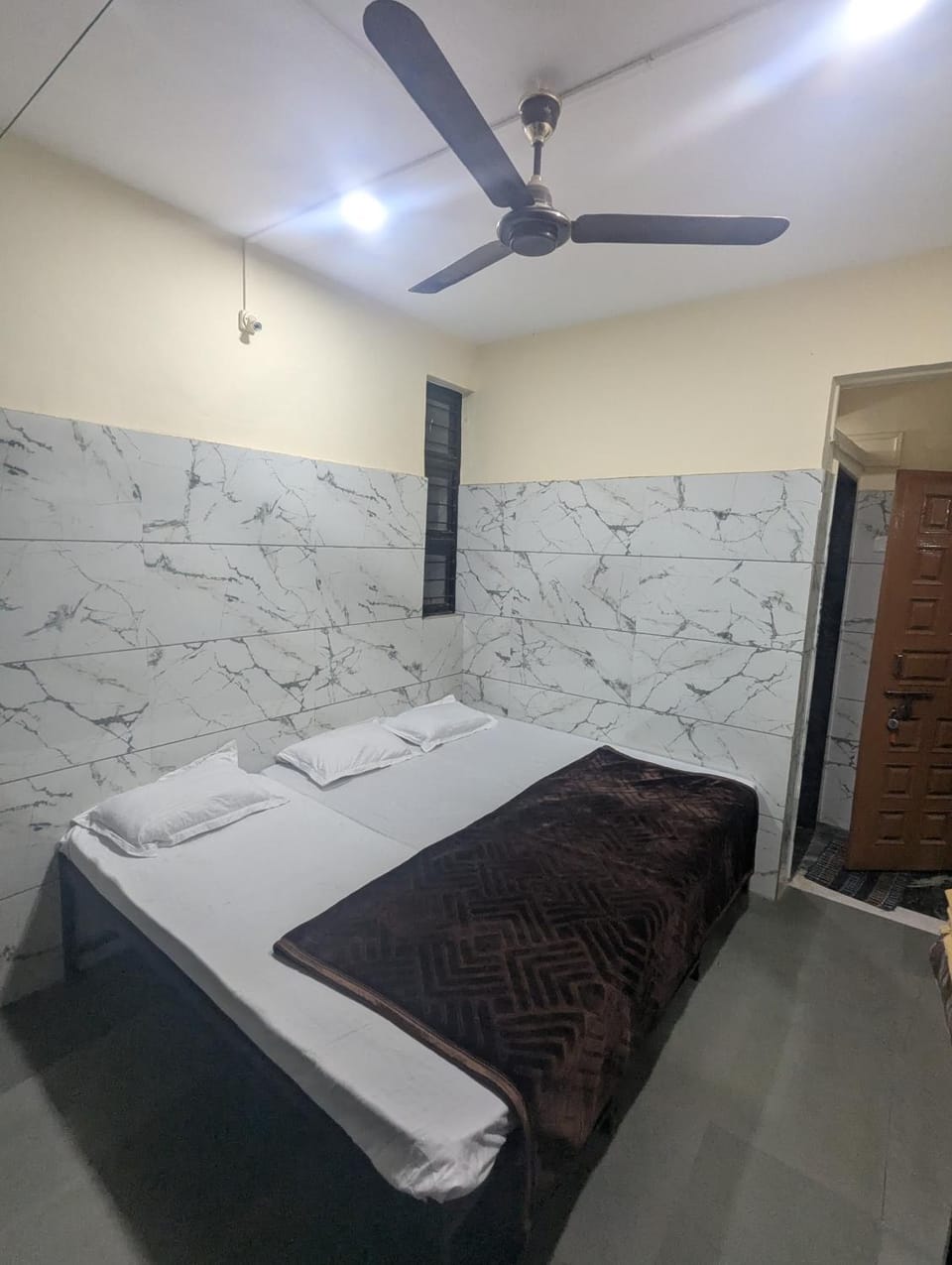 Hotel Tirth Purohit Park Hotel in Maharashtra